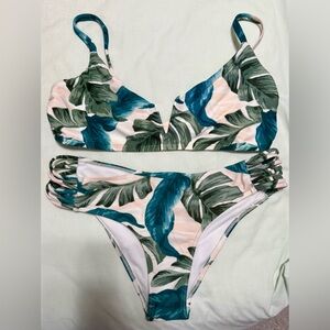 Hollister Green and Cream Leaf Print Bikini